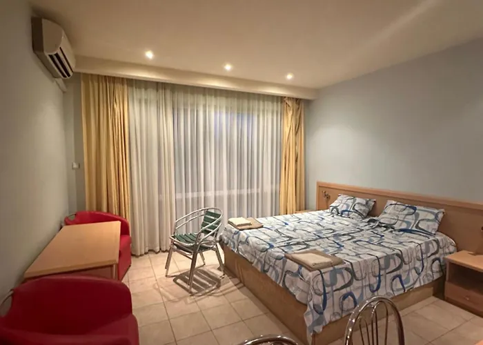 Blue Horizon * Slantchev Briag